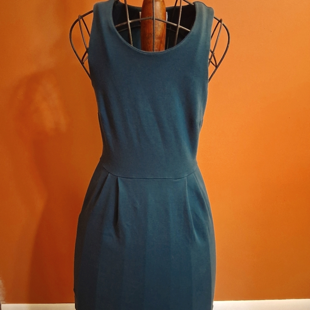 Amour Vert Blue Pleated Sheath Dress Scoop Neck Cocktail